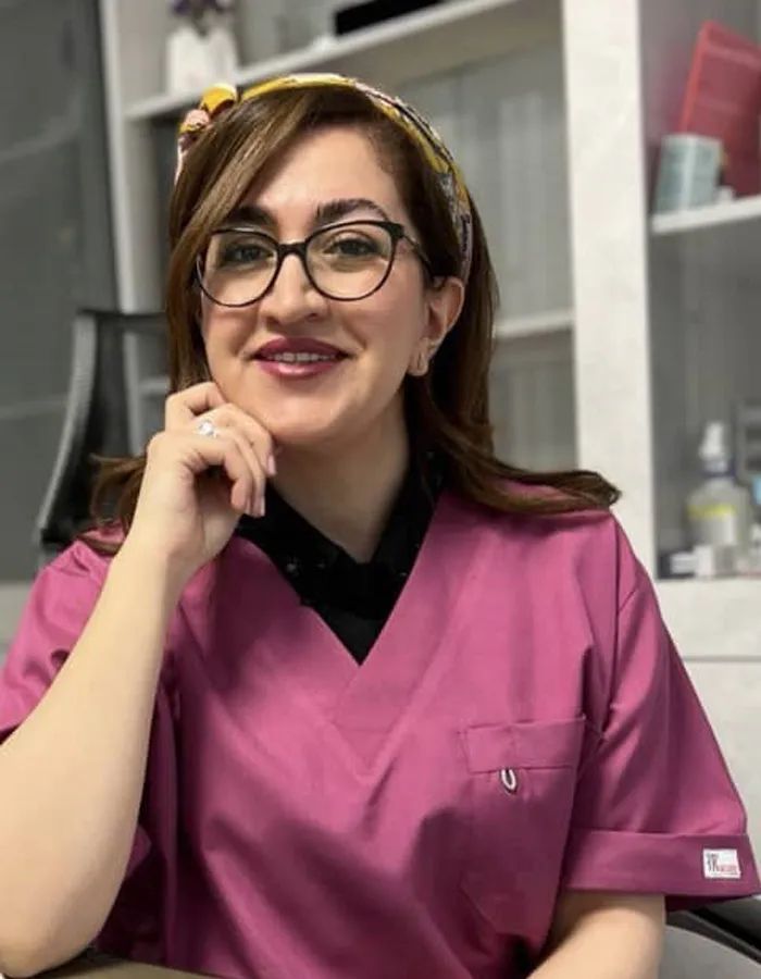 دکتر مریم نادری فر متخصص زنان