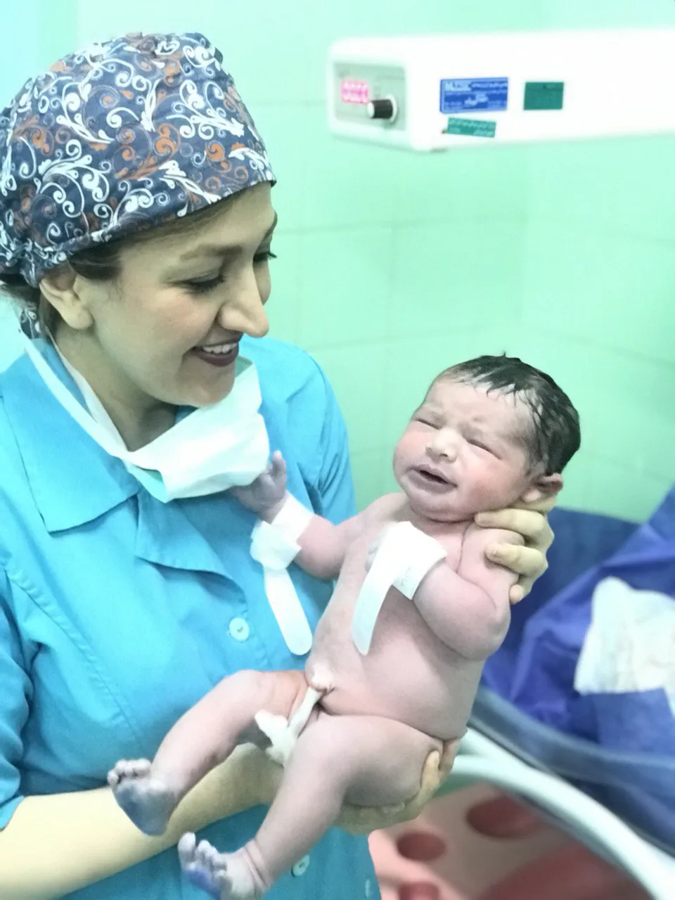 دکتر زایمان طبیعی و سزارین در تهران